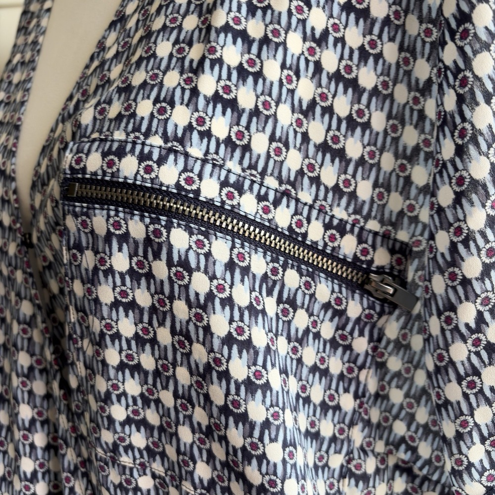 Maurices 3X Blue Geometric Print Blouse Zip Front Pocket Faux Wrap V Neck Top - Picture 4 of 9